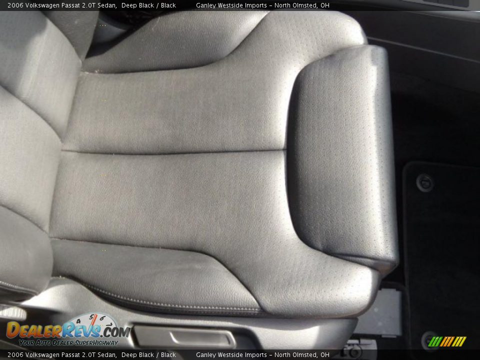 2006 Volkswagen Passat 2.0T Sedan Deep Black / Black Photo #12