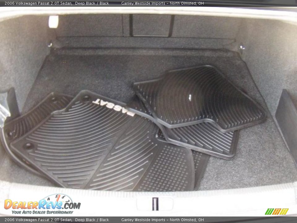 2006 Volkswagen Passat 2.0T Sedan Deep Black / Black Photo #13