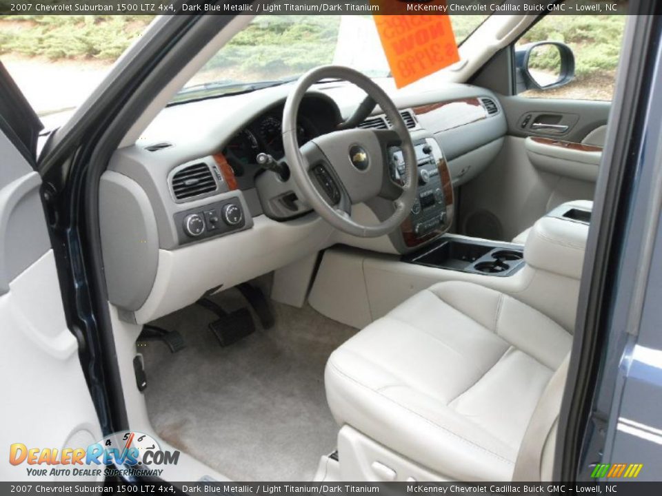 2007 Chevrolet Suburban 1500 LTZ 4x4 Dark Blue Metallic / Light Titanium/Dark Titanium Photo #26