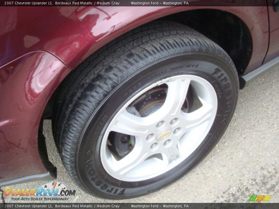 2007 Chevrolet Uplander LS Bordeaux Red Metallic / Medium Gray Photo #12