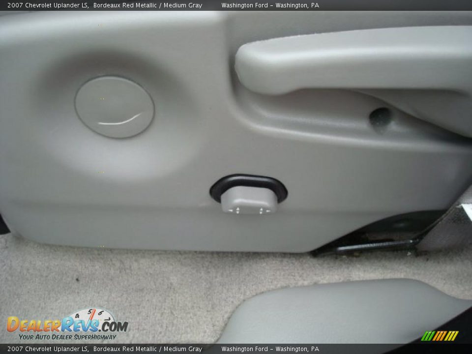 2007 Chevrolet Uplander LS Bordeaux Red Metallic / Medium Gray Photo #16