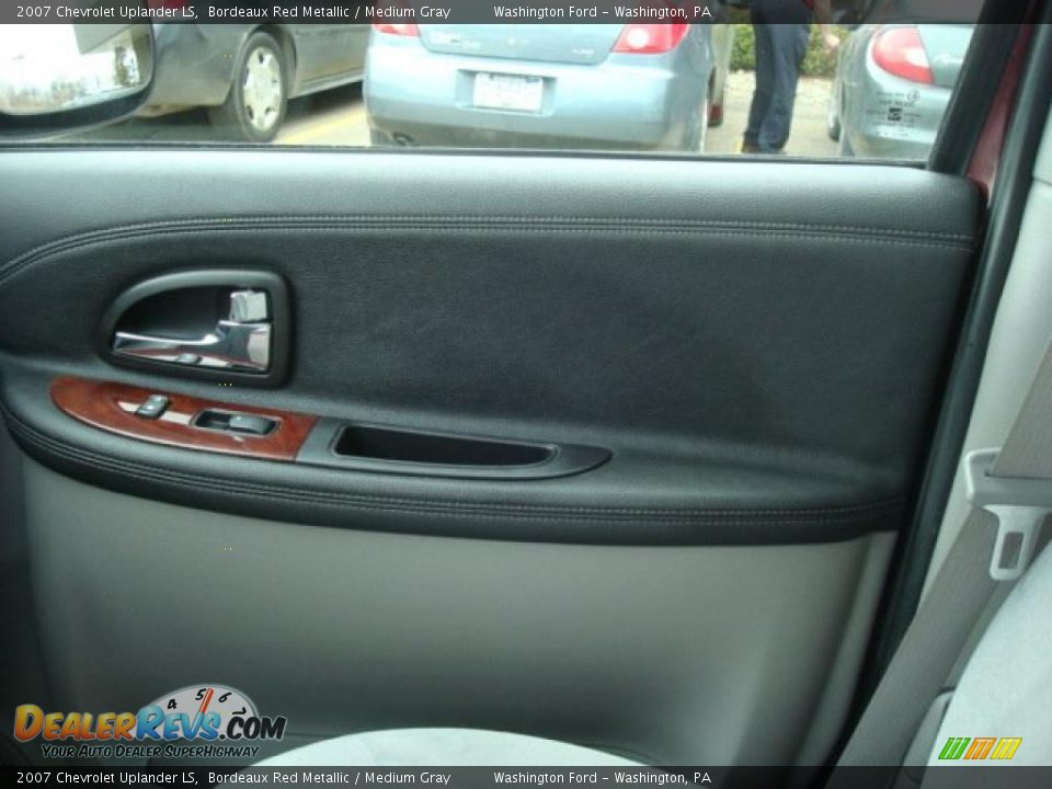 2007 Chevrolet Uplander LS Bordeaux Red Metallic / Medium Gray Photo #18