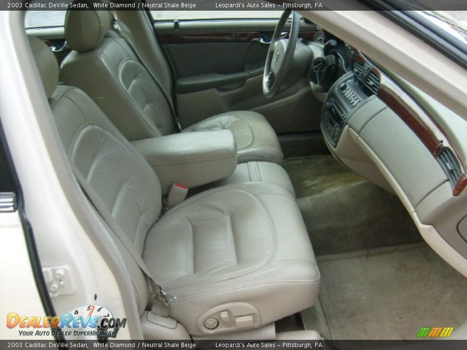 2003 Cadillac DeVille Sedan White Diamond / Neutral Shale Beige Photo #12