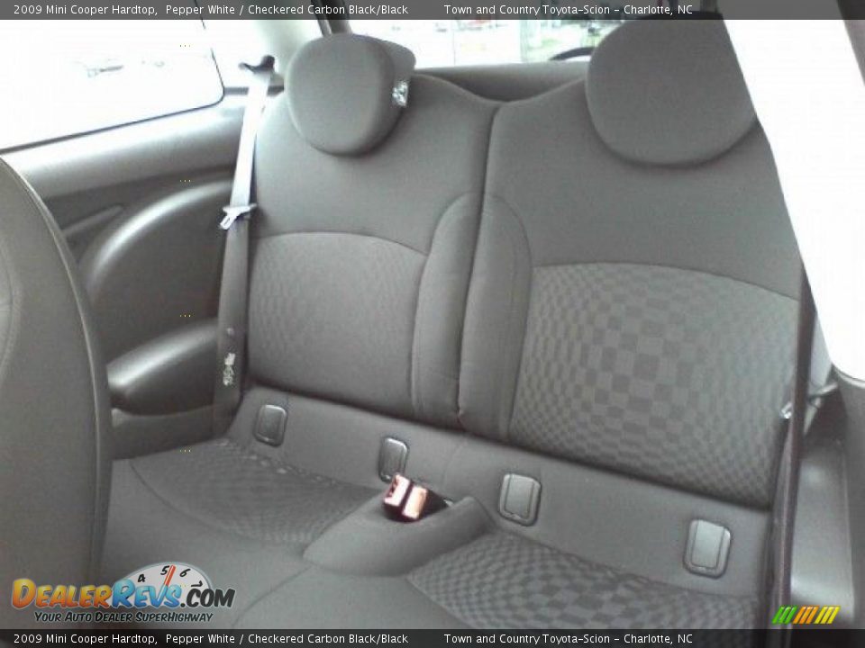 2009 Mini Cooper Hardtop Pepper White / Checkered Carbon Black/Black Photo #7