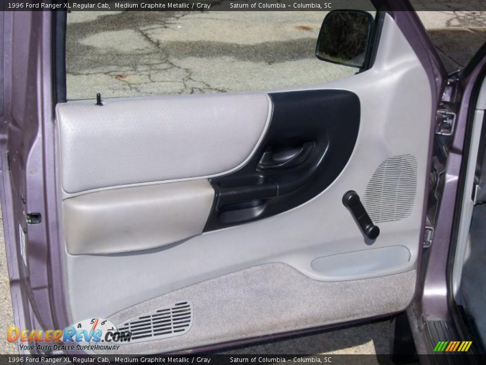 1996 Ford Ranger XL Regular Cab Medium Graphite Metallic / Gray Photo #17