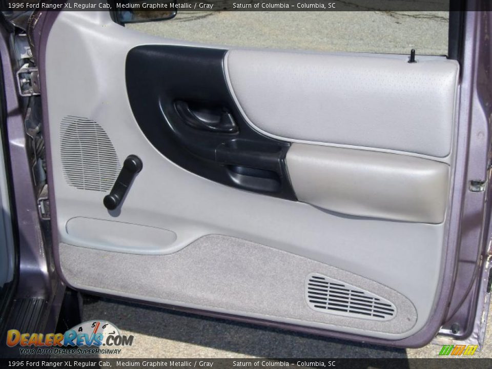 1996 Ford Ranger XL Regular Cab Medium Graphite Metallic / Gray Photo #19