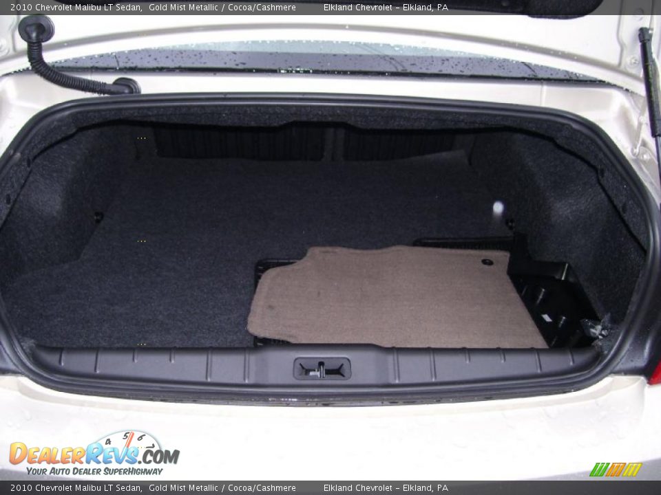 2010 Chevrolet Malibu LT Sedan Gold Mist Metallic / Cocoa/Cashmere Photo #12