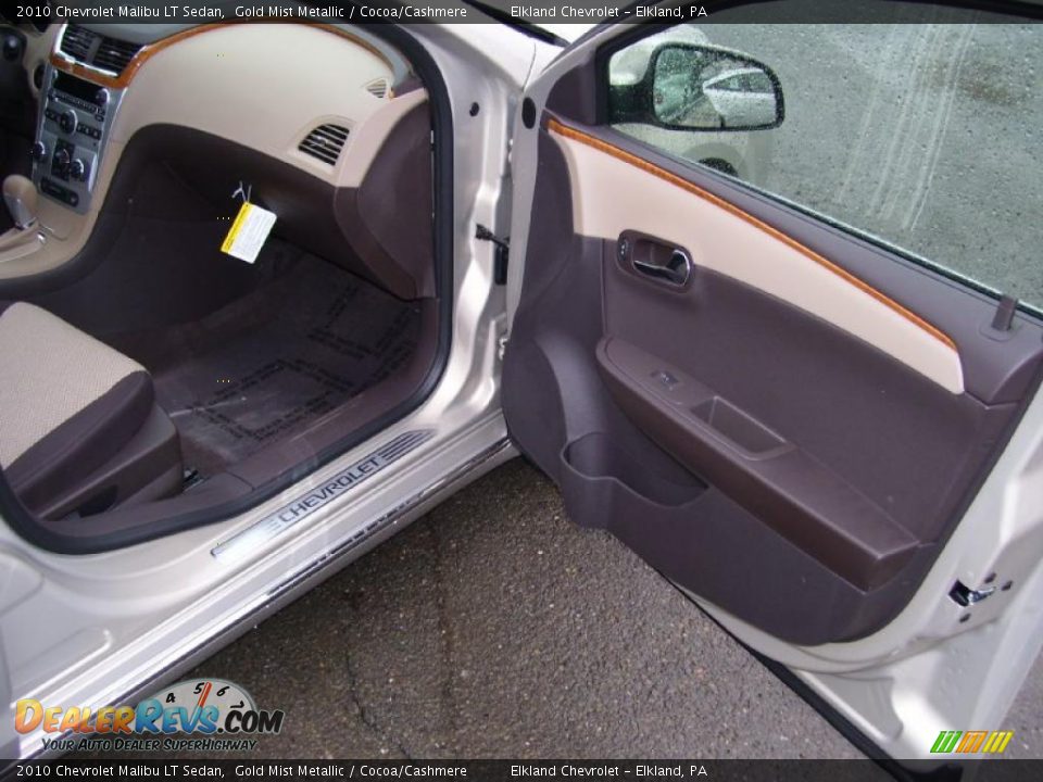 2010 Chevrolet Malibu LT Sedan Gold Mist Metallic / Cocoa/Cashmere Photo #13