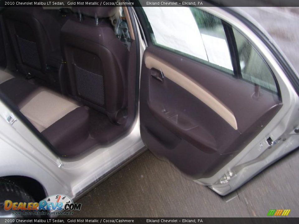 2010 Chevrolet Malibu LT Sedan Gold Mist Metallic / Cocoa/Cashmere Photo #15
