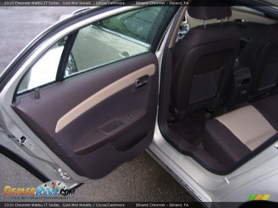 2010 Chevrolet Malibu LT Sedan Gold Mist Metallic / Cocoa/Cashmere Photo #20