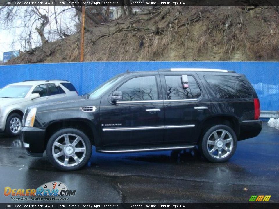 2007 Cadillac Escalade AWD Black Raven / Cocoa/Light Cashmere Photo #2