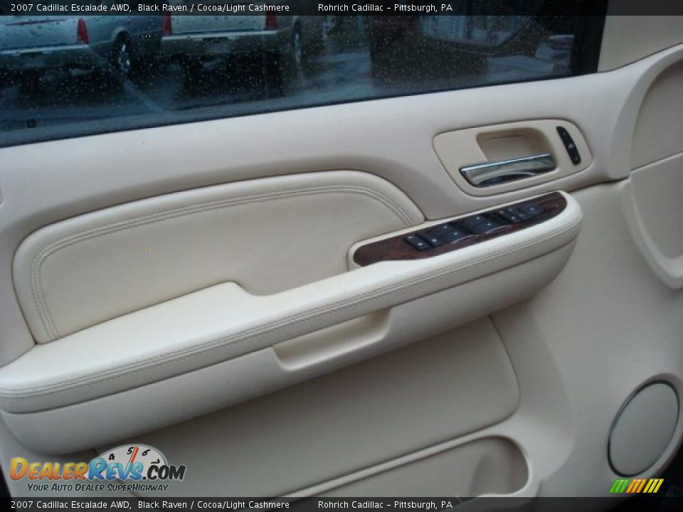 2007 Cadillac Escalade AWD Black Raven / Cocoa/Light Cashmere Photo #16
