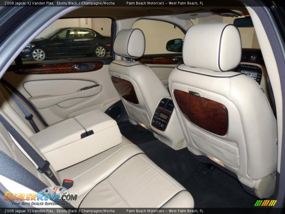 2008 Jaguar XJ Vanden Plas Ebony Black / Champagne/Mocha Photo #21