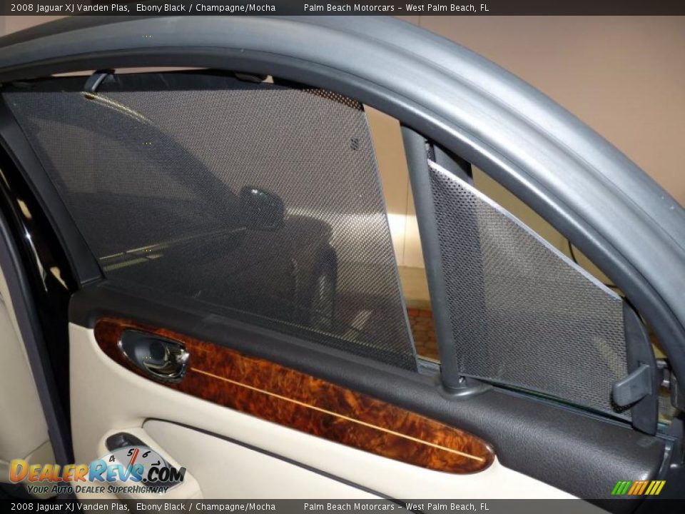 2008 Jaguar XJ Vanden Plas Ebony Black / Champagne/Mocha Photo #22