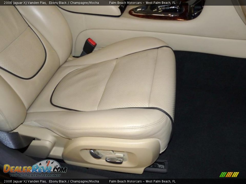 2008 Jaguar XJ Vanden Plas Ebony Black / Champagne/Mocha Photo #30