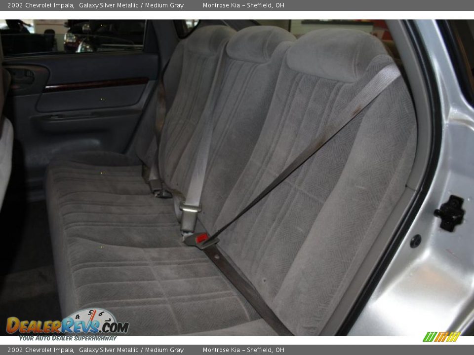 2002 Chevrolet Impala Galaxy Silver Metallic / Medium Gray Photo #18