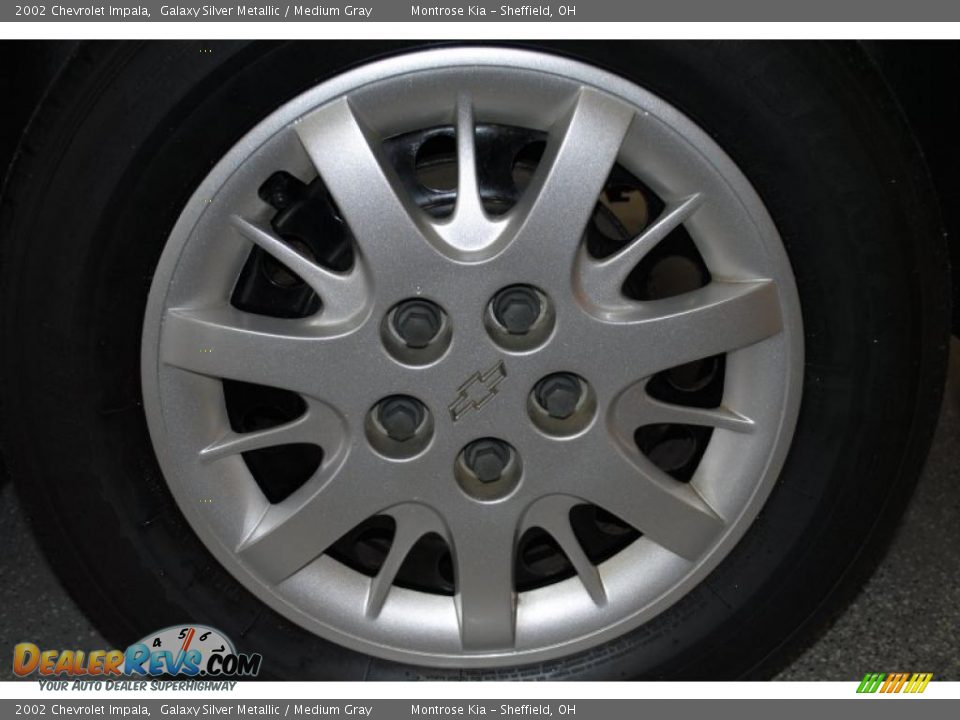 2002 Chevrolet Impala Galaxy Silver Metallic / Medium Gray Photo #31