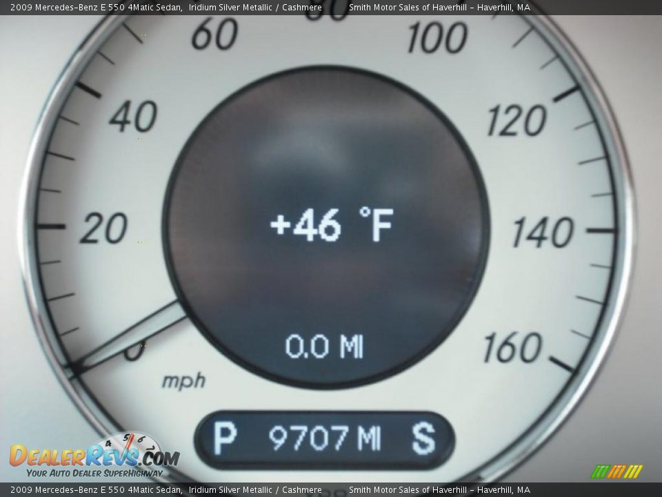 2009 Mercedes-Benz E 550 4Matic Sedan Iridium Silver Metallic / Cashmere Photo #10