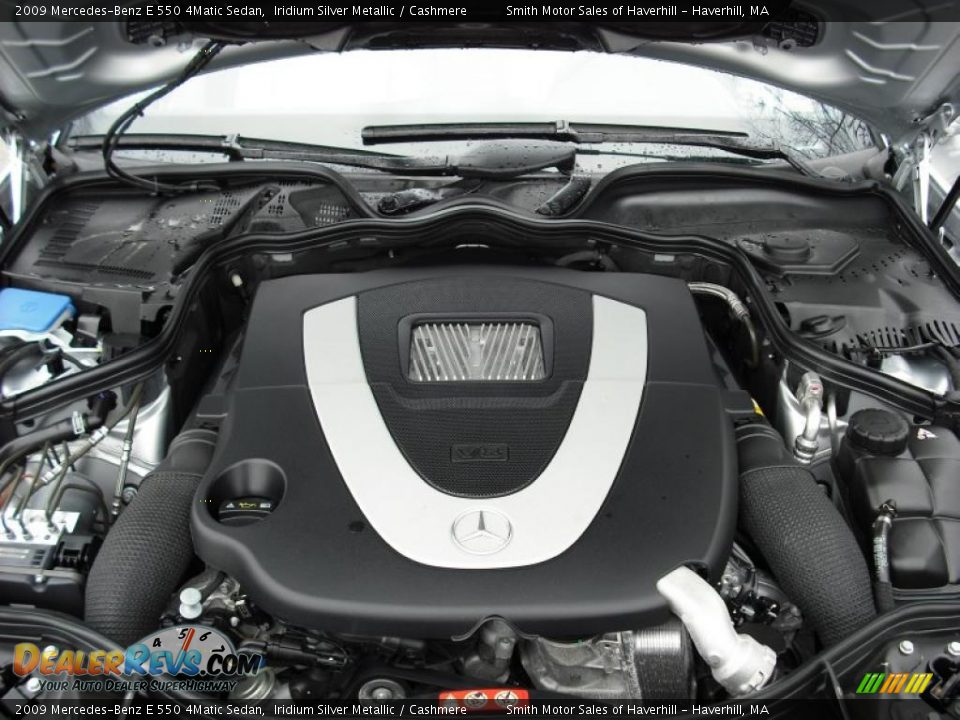 2009 Mercedes-Benz E 550 4Matic Sedan Iridium Silver Metallic / Cashmere Photo #25