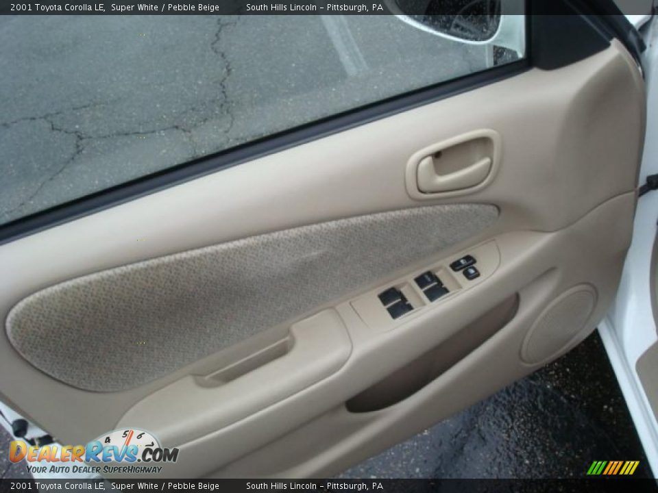 2001 Toyota Corolla LE Super White / Pebble Beige Photo #11