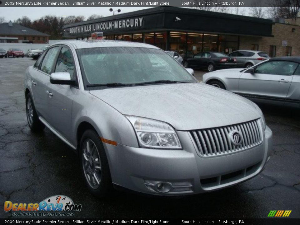 2009 Mercury Sable Premier Sedan Brilliant Silver Metallic / Medium Dark Flint/Light Stone Photo #5