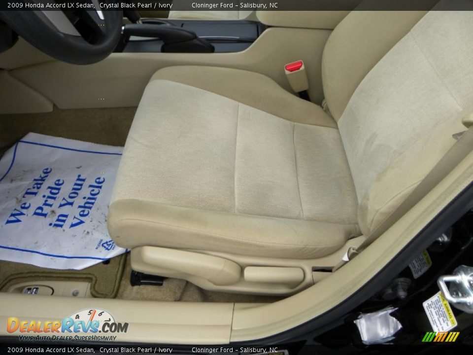 2009 Honda Accord LX Sedan Crystal Black Pearl / Ivory Photo #14
