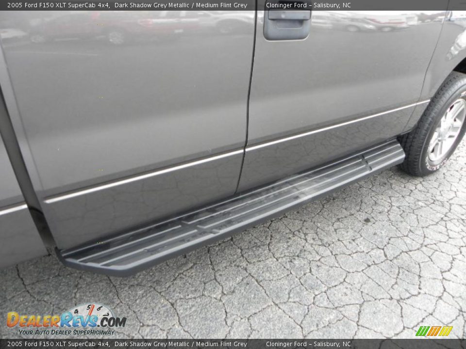 2005 Ford F150 XLT SuperCab 4x4 Dark Shadow Grey Metallic / Medium Flint Grey Photo #12