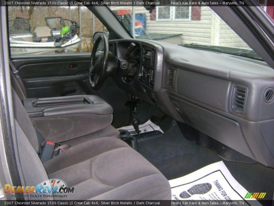 2007 Chevrolet Silverado 1500 Classic LS Crew Cab 4x4 Silver Birch Metallic / Dark Charcoal Photo #20