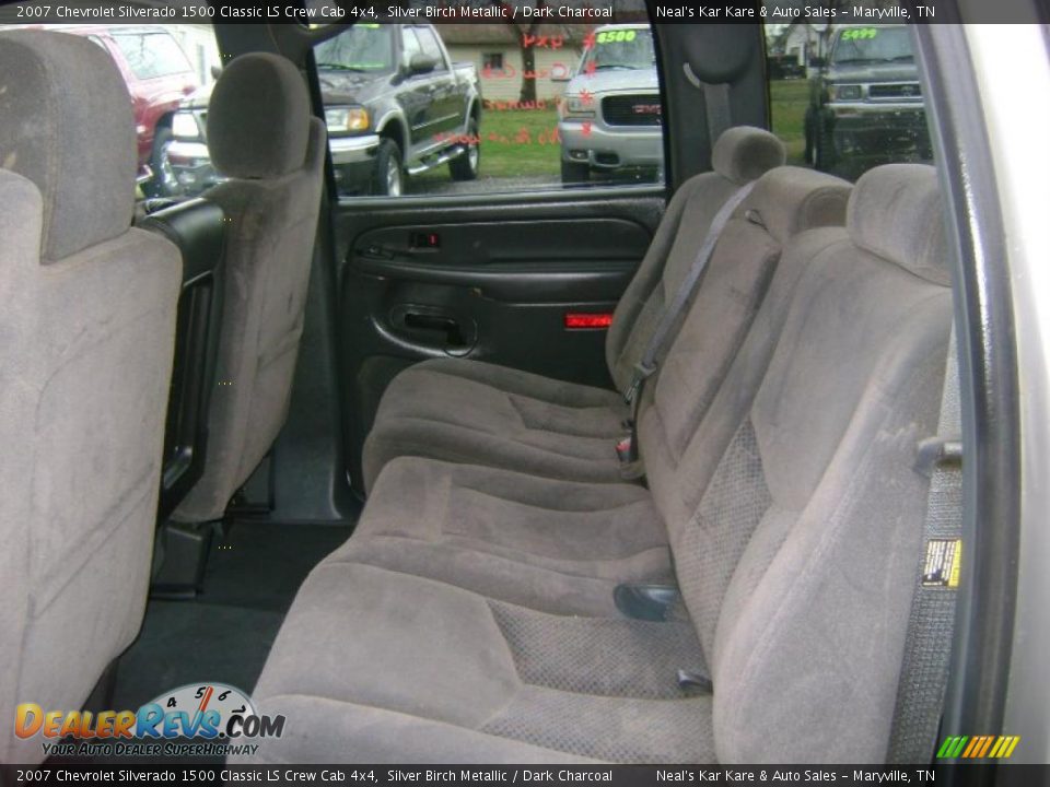 2007 Chevrolet Silverado 1500 Classic LS Crew Cab 4x4 Silver Birch Metallic / Dark Charcoal Photo #24