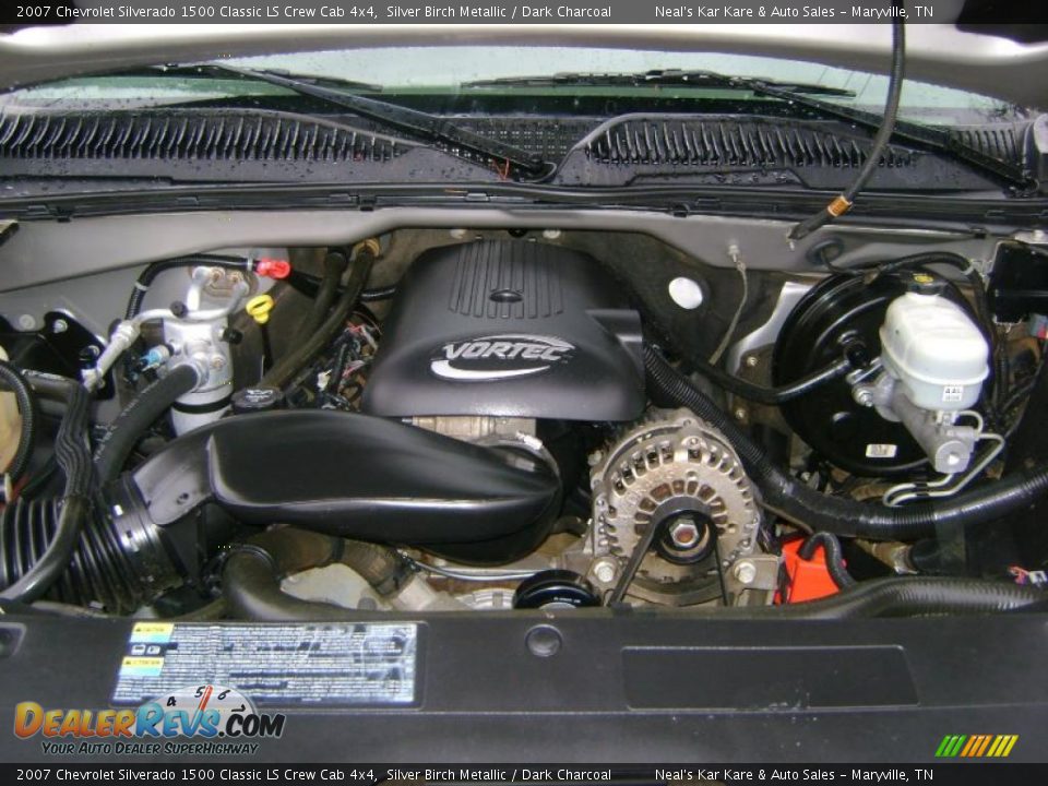 2007 Chevrolet Silverado 1500 Classic LS Crew Cab 4x4 Silver Birch Metallic / Dark Charcoal Photo #31
