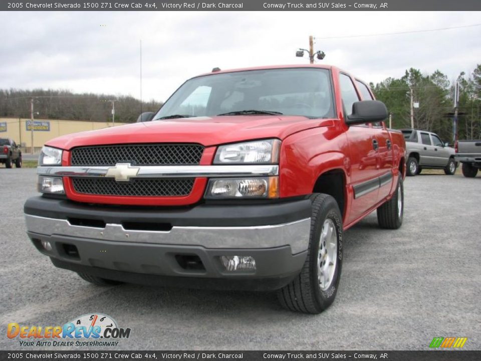 2005 Chevrolet Silverado 1500 Z71 Crew Cab 4x4 Victory Red / Dark Charcoal Photo #2