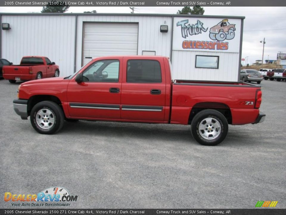 2005 Chevrolet Silverado 1500 Z71 Crew Cab 4x4 Victory Red / Dark Charcoal Photo #5