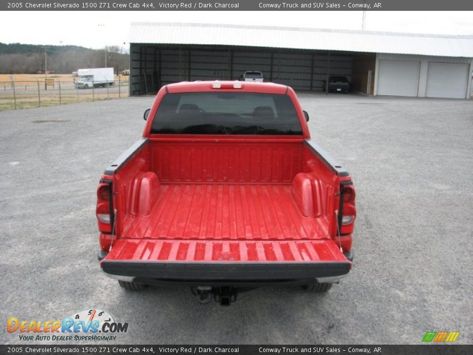 2005 Chevrolet Silverado 1500 Z71 Crew Cab 4x4 Victory Red / Dark Charcoal Photo #8