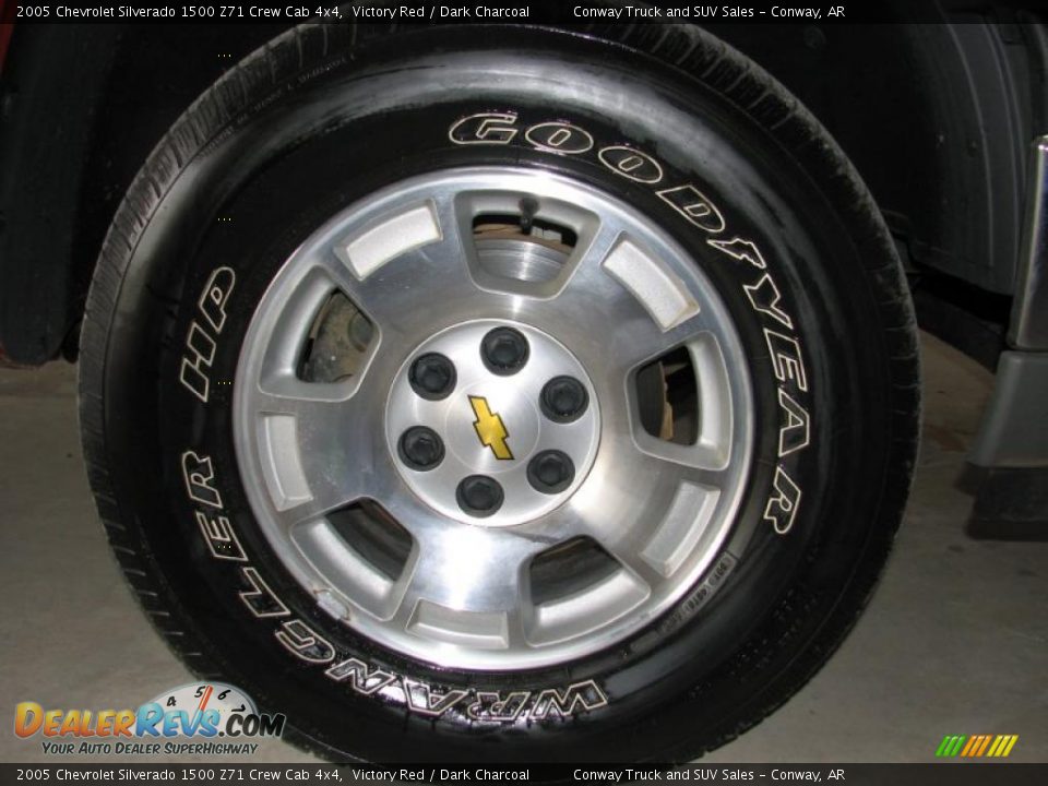 2005 Chevrolet Silverado 1500 Z71 Crew Cab 4x4 Victory Red / Dark Charcoal Photo #22