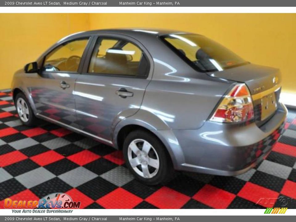 2009 Chevrolet Aveo LT Sedan Medium Gray / Charcoal Photo #4