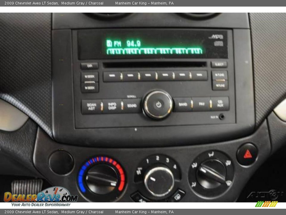 2009 Chevrolet Aveo LT Sedan Medium Gray / Charcoal Photo #8