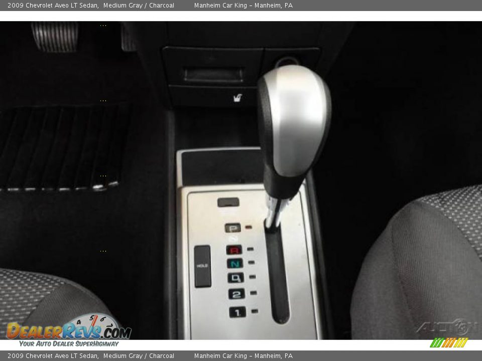 2009 Chevrolet Aveo LT Sedan Medium Gray / Charcoal Photo #9
