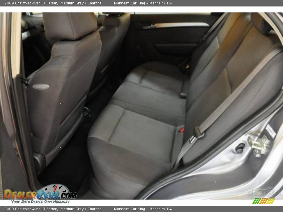 2009 Chevrolet Aveo LT Sedan Medium Gray / Charcoal Photo #13