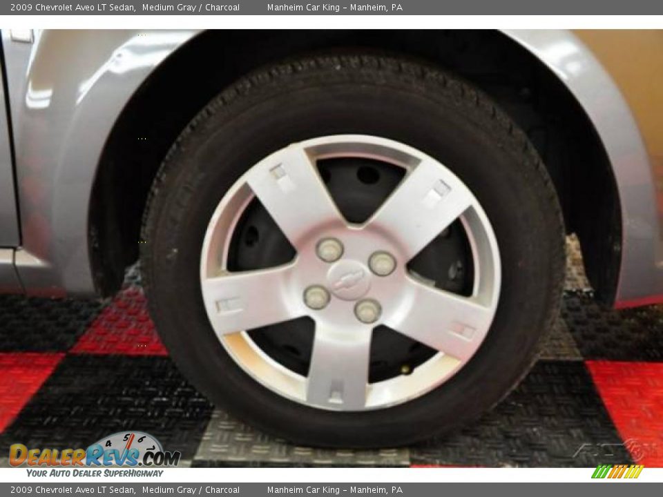 2009 Chevrolet Aveo LT Sedan Medium Gray / Charcoal Photo #17