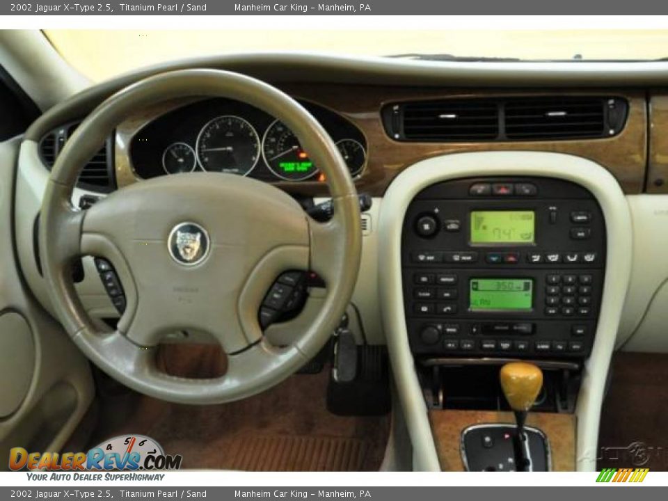 2002 Jaguar X-Type 2.5 Titanium Pearl / Sand Photo #7
