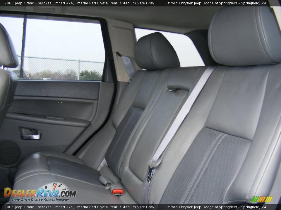2005 Jeep Grand Cherokee Limited 4x4 Inferno Red Crystal Pearl / Medium Slate Gray Photo #18
