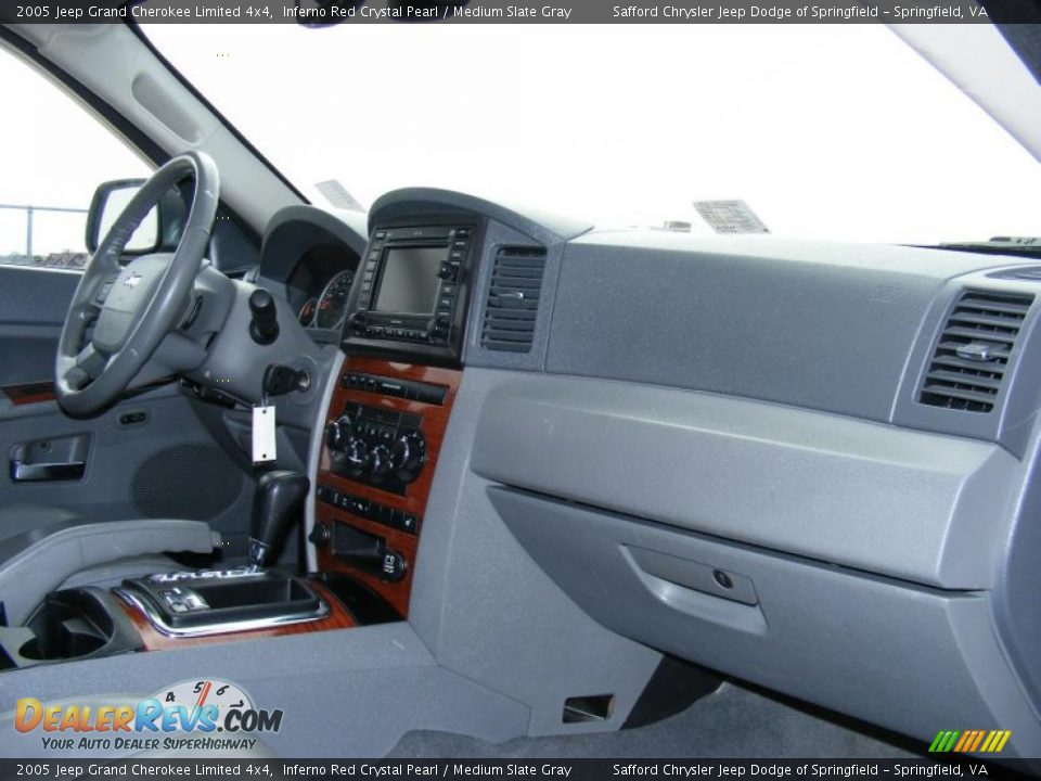 2005 Jeep Grand Cherokee Limited 4x4 Inferno Red Crystal Pearl / Medium Slate Gray Photo #19