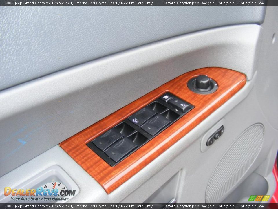 2005 Jeep Grand Cherokee Limited 4x4 Inferno Red Crystal Pearl / Medium Slate Gray Photo #35