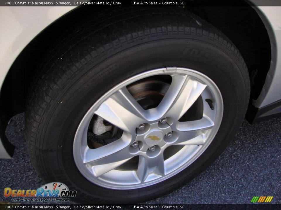 2005 Chevrolet Malibu Maxx LS Wagon Galaxy Silver Metallic / Gray Photo #17