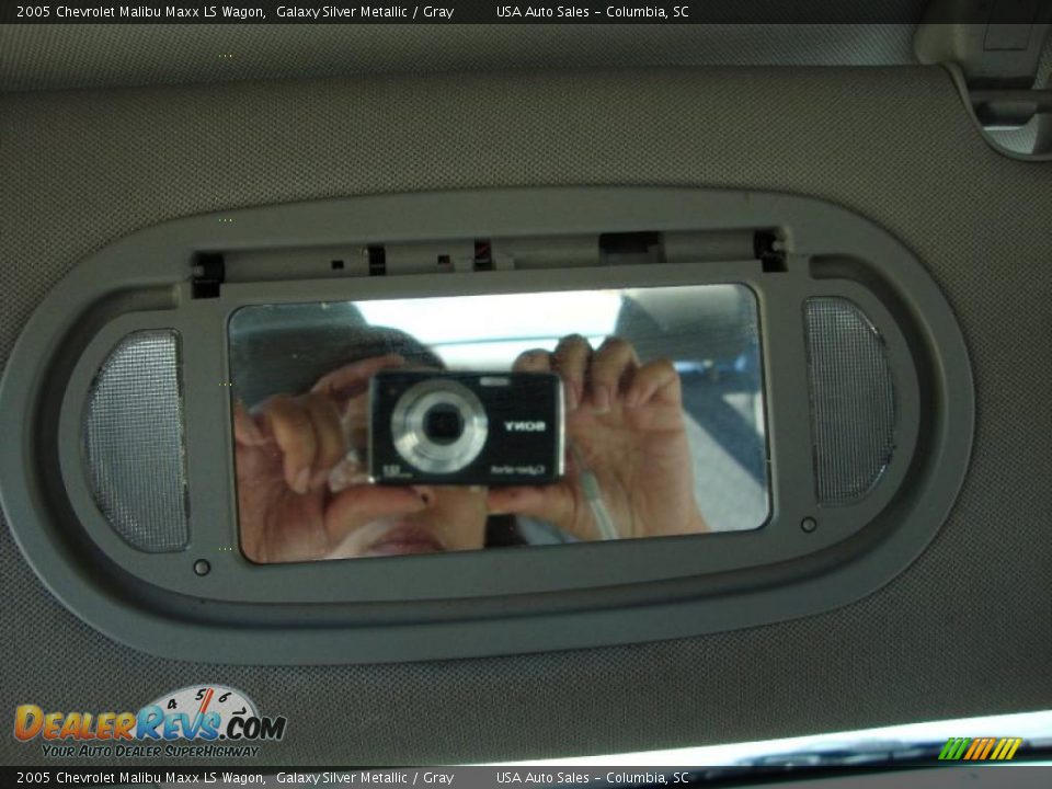 2005 Chevrolet Malibu Maxx LS Wagon Galaxy Silver Metallic / Gray Photo #30