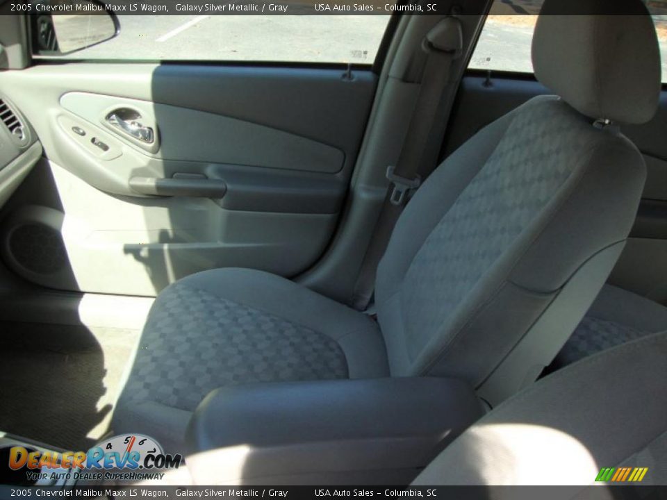 2005 Chevrolet Malibu Maxx LS Wagon Galaxy Silver Metallic / Gray Photo #35