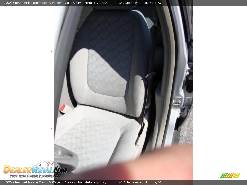 2005 Chevrolet Malibu Maxx LS Wagon Galaxy Silver Metallic / Gray Photo #36