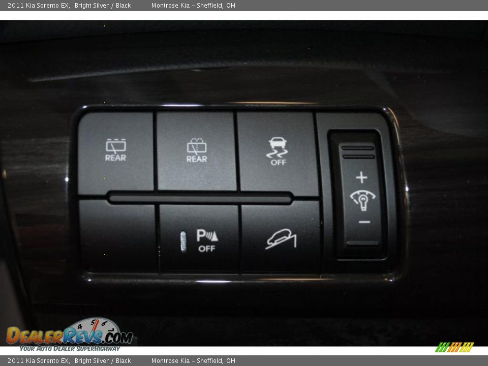 2011 Kia Sorento EX Bright Silver / Black Photo #31