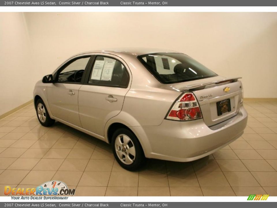 2007 Chevrolet Aveo LS Sedan Cosmic Silver / Charcoal Black Photo #5