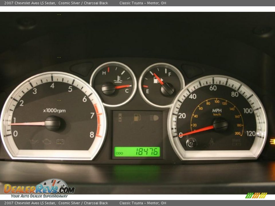 2007 Chevrolet Aveo LS Sedan Cosmic Silver / Charcoal Black Photo #11